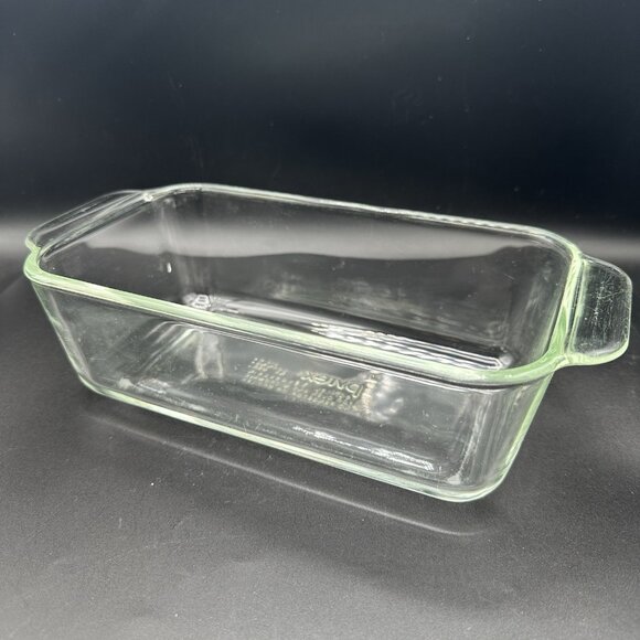PYREX Heavy Clear Glass Loaf Pan 1 1/2 Quart Baking Dish Made in USA Vintage - Picture 1 of 14